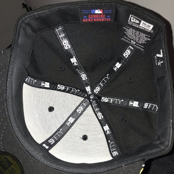 Fitted Hat - Picture 4 of 4